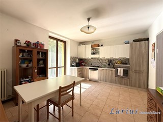 Appartamento in Vendita a Asso, 179'000&euro;, 155 m²