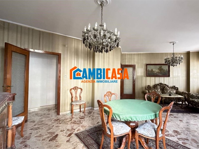 Quadrilocale in Vendita a Palermo, 209'000&euro;, 130 m²