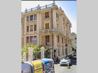 Appartamento in Vendita a Genova, 288'563&euro;, 190 m²