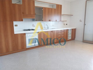 Quadrilocale in Affitto a Bagheria, 700&euro;, 140 m²