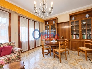 Appartamento in Vendita a Siena, 340'000&euro;, 120 m², con Box