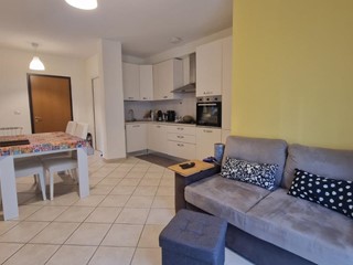 Trilocale in Vendita a Carrara, 148'000&euro;, 65 m²