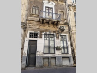 Trilocale in Vendita a Catania, 99'000&euro;, 52 m²