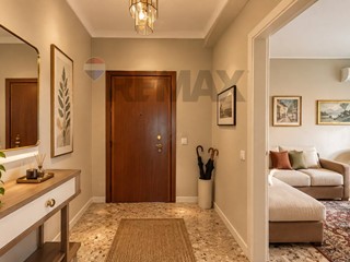 Bilocale in Vendita a Milano, 289'000&euro;, 75 m²