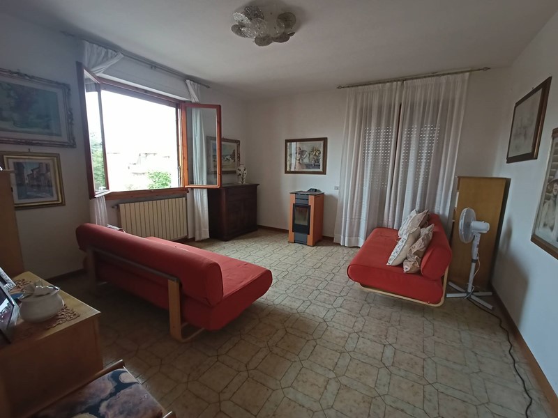 Appartamento in Vendita a Crespina Lorenzana, 239'000&euro;, 130 m²