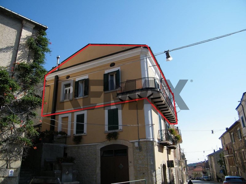 Appartamento in Vendita a Palena, 65'000&euro;, 150 m²