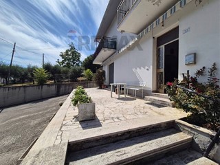 Appartamento in Vendita a Guardiagrele, 72'000&euro;, 130 m²