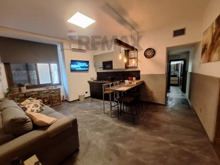 Bilocale in Vendita a Catania, 180'000&euro;, 51 m²