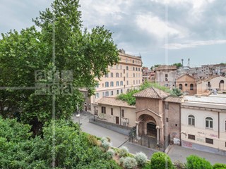 Trilocale in Vendita a Roma, 699'000&euro;, 110 m²