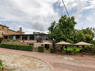 Appartamento in Vendita a Sorano, 128'180&euro;, 871 m²