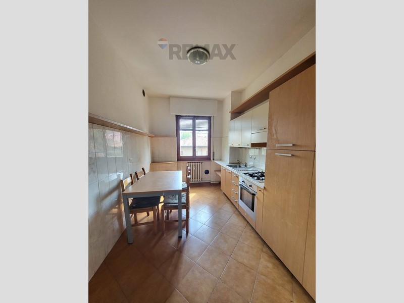 Bilocale in Vendita a Trezzo sull'Adda, 90'000&euro;, 68 m²