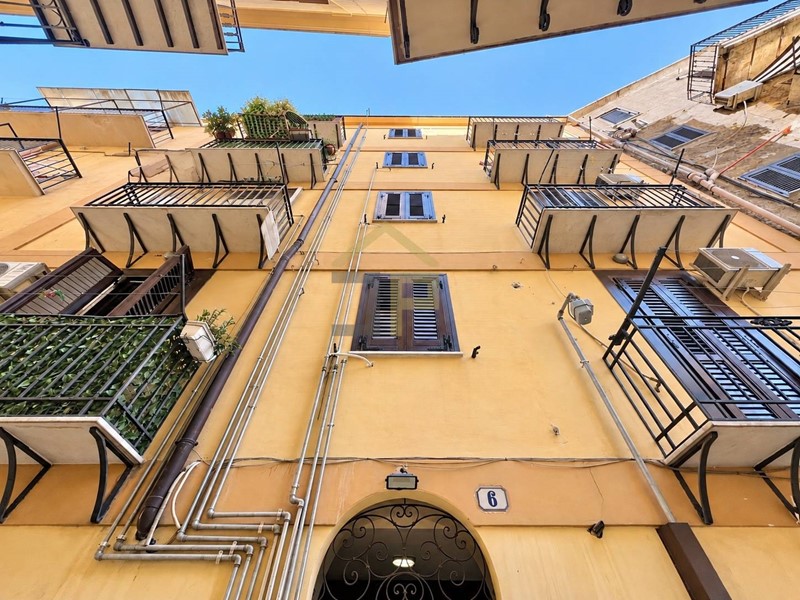 Trilocale in Vendita a Palermo, 128'000&euro;, 60 m²