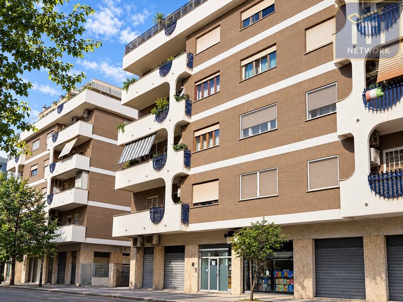 Trilocale in Vendita a Roma, 159'000&euro;, 48 m²