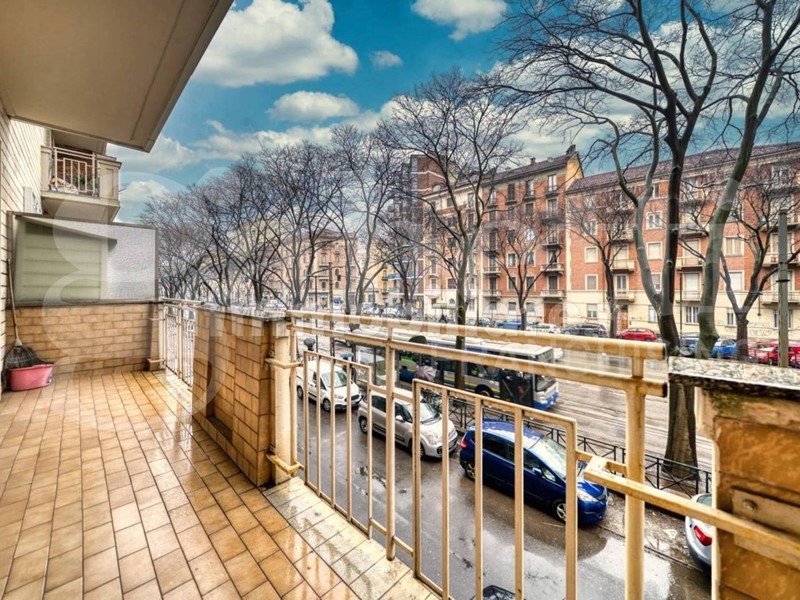Appartamento in Affitto a Torino, 550&euro;, 130 m²