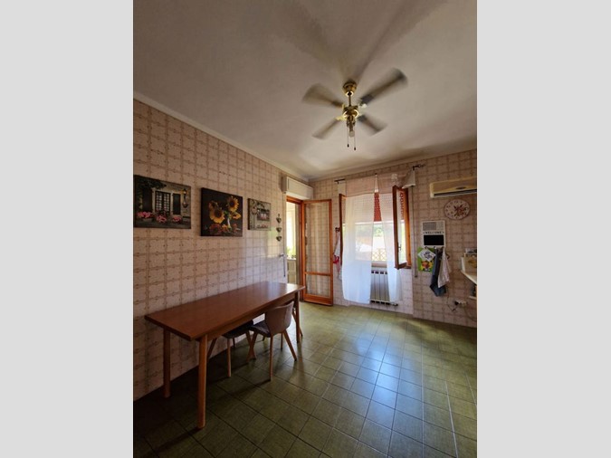 Appartamento in Vendita a Brindisi, 135'000&euro;, 128 m²