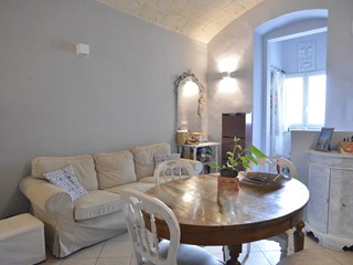 Bilocale in Affitto a Bari, 800&euro;, 70 m², arredato