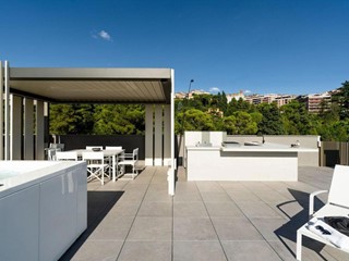Quadrilocale in Vendita a Perugia, 1'100'000&euro;, 175 m², arredato, con Box