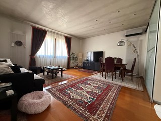 Appartamento in Vendita a Rovigo, zona Centro cittÃ, 209'000&euro;, 120 m²
