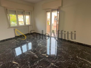 Quadrilocale in Affitto a Rimini, zona Rivazzurra, 810&euro;, 95 m²