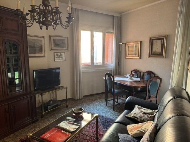 Quadrilocale in Vendita a Milano, zona Lorenteggio, 370'000&euro;, 100 m²