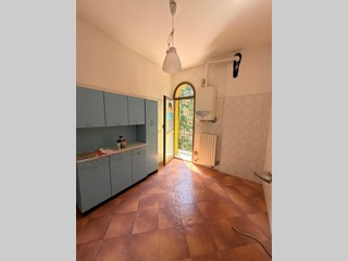 Trilocale in Vendita a Bologna, zona Zona Colli, 280'000&euro;, 71 m²