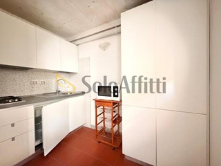 Monolocale in Affitto a Faenza, zona Centro Storico, 445&euro;, 32 m², arredato