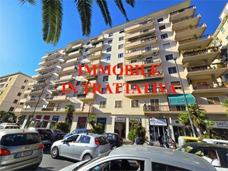 Appartamento in Vendita a Napoli, 450'000&euro;, 130 m²