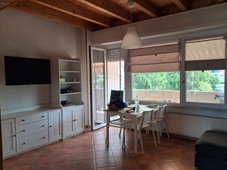 Quadrilocale in Affitto a Carrara, zona Marina di Carrara, 850&euro;, 80 m², arredato