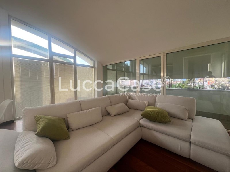 Attico in Vendita a Lucca, zona Sant'Anna, 650'000&euro;, 150 m²