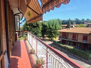 Appartamento in Vendita a Monteriggioni, zona Montarioso, 325'000&euro;, 135 m², con Box