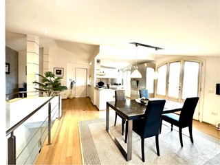 Attico in Vendita a Empoli, 350'000&euro;, 140 m², arredato, con Box