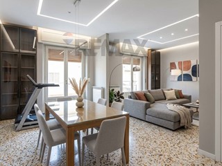 Quadrilocale in Vendita a Caltagirone, 55'000&euro;, 116 m²