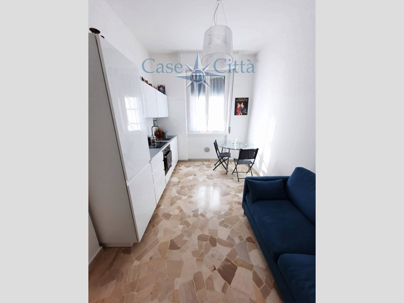 Bilocale in Vendita a Milano, 240'000&euro;, 51 m²