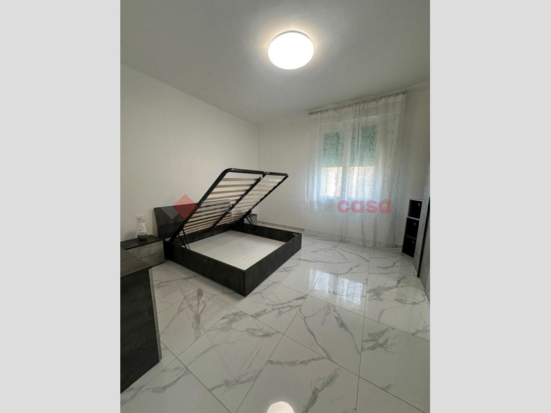 Trilocale in Affitto a Livorno, 900&euro;, 85 m², arredato
