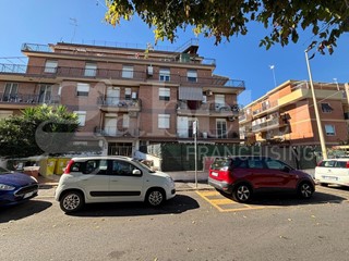 Trilocale in Vendita a Ladispoli, 199'000&euro;, 83 m²