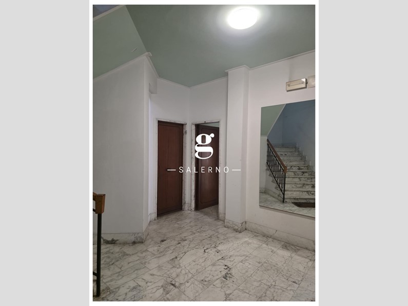 Appartamento in Affitto a Salerno, 700&euro;, 67 m²
