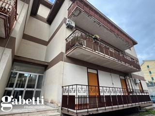 Quadrilocale in Vendita a Patti, 110'000&euro;, 157 m², con Box