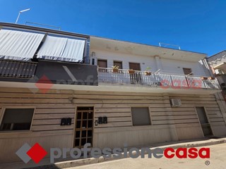 Trilocale in Vendita a San Giorgio Ionico, 59'000&euro;, 100 m²