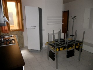 Bilocale in Affitto a Reggio Emilia, zona Centro storico, 480&euro;, 50 m², arredato