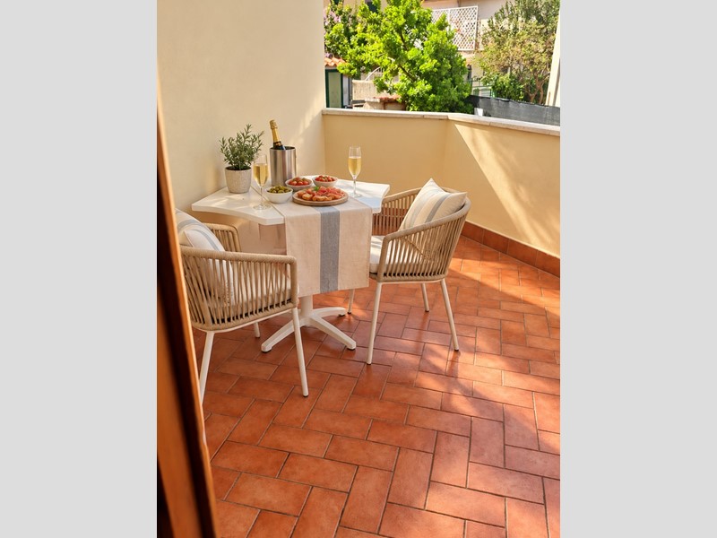 Trilocale in Vendita a Rosignano Marittimo, zona Castiglioncello, 198'000&euro;, 70 m², arredato, con Box