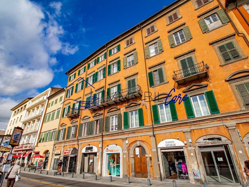 Appartamento in Vendita a Pisa, 985'000&euro;, 318 m²
