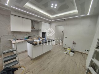 Trilocale in Vendita a Viareggio, 269'000&euro;, 65 m², arredato