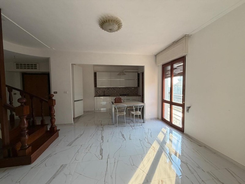 Attico in Vendita a Carrara, 280'000&euro;, 160 m²