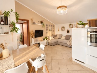 Trilocale in Vendita a Lucca, zona San Marco, 170'000&euro;, 63 m², arredato