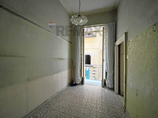 Bilocale in Vendita a Napoli, 200'000&euro;, 65 m²