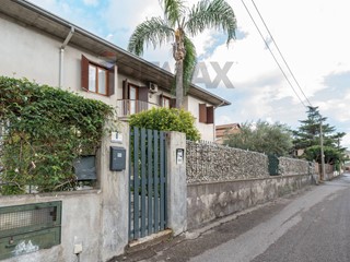 Appartamento in Vendita a Misterbianco, 149'000&euro;, 165 m²