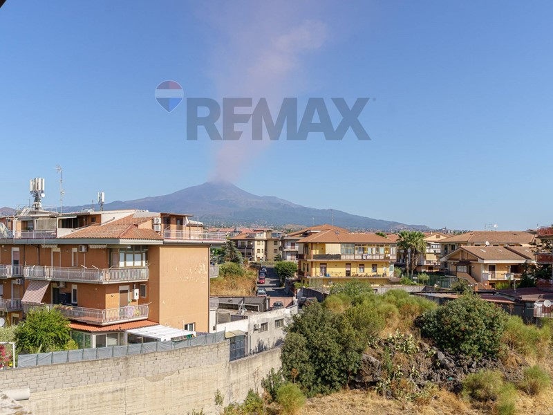 Appartamento in Vendita a Gravina di Catania, 165'000&euro;, 133 m²