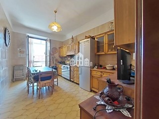 Trilocale in Vendita a Torino, 100'000&euro;, 75 m²