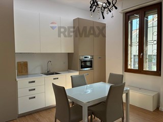 Bilocale in Affitto a Milano, 950&euro;, 45 m²