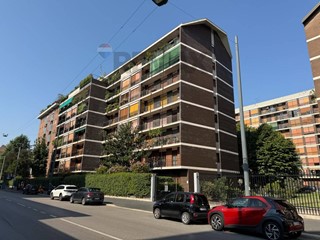 Appartamento in Vendita a Milano, 880'000&euro;, 187 m²